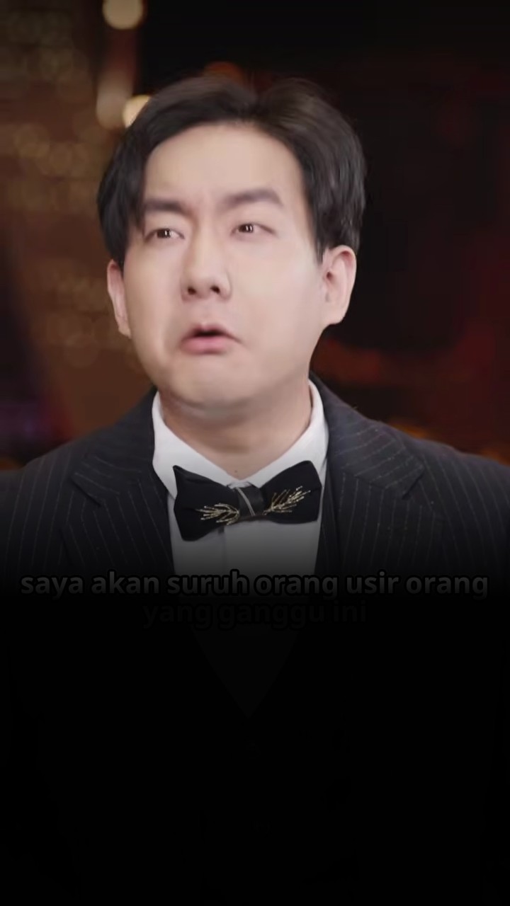 CEO yang Tak Pernah Tersenyum